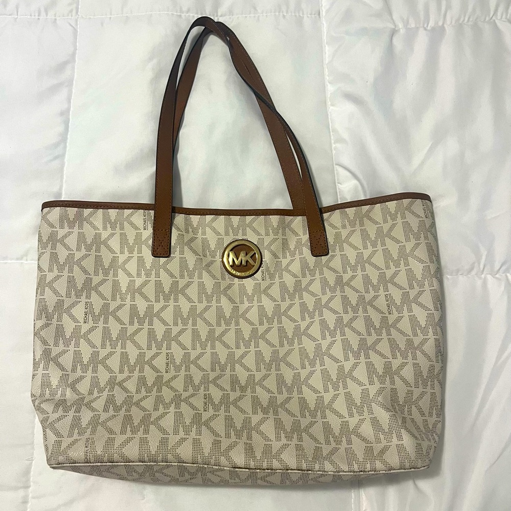 MK vanilla tote bag medium sized